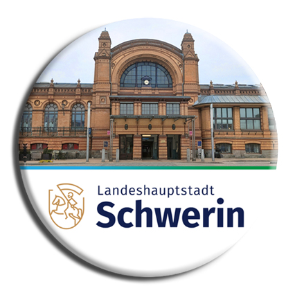 Bahnhof - Am 1. Mai 1847 wurde der Bahnhof eingeweiht. Er verfügte über einen externer Tunnel mit zwei Eingangspavillons. Diese wurden 1889 -1890 durch die heutige Empfangshalle ersetzt.