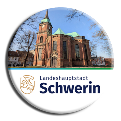 Schelfkirche - Die Schelfkirche St. Nikolai ist eine barocke Kirche aus dem 18. Jahrhundert. Sie entstand als Hof- und Bürgerkirche und gehört zu den wichtigsten historischen Sakralbauten Schwerins.