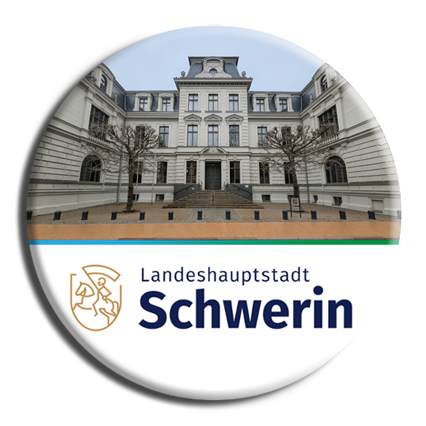 Neustädtisches Palais - Das Neustädtische Palais diente ursprünglich als großherzogliche Residenz. Heute wird es als Verwaltungsgebäude genutzt und gehört zu den bedeutenden klassizistischen Bauwerken Schwerins.