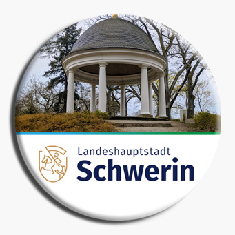 Jugendtempel - Ein klassizistischer Pavillon im Schlossgarten Schwerin. Er diente als Ort für Feste und kulturelle Veranstaltungen der Hofgesellschaft.